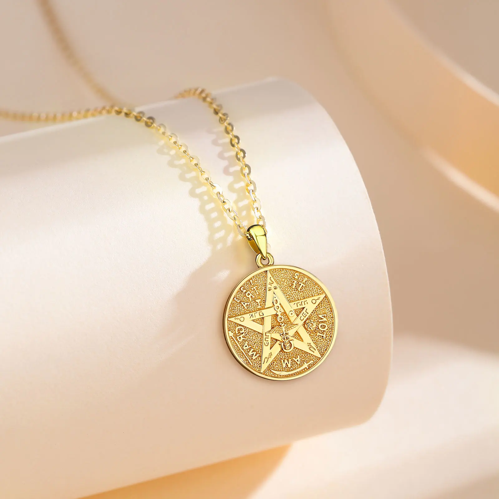Pingente Tetragrammaton Prata Esterlina 925 e Ouro 18k - Imagem 3